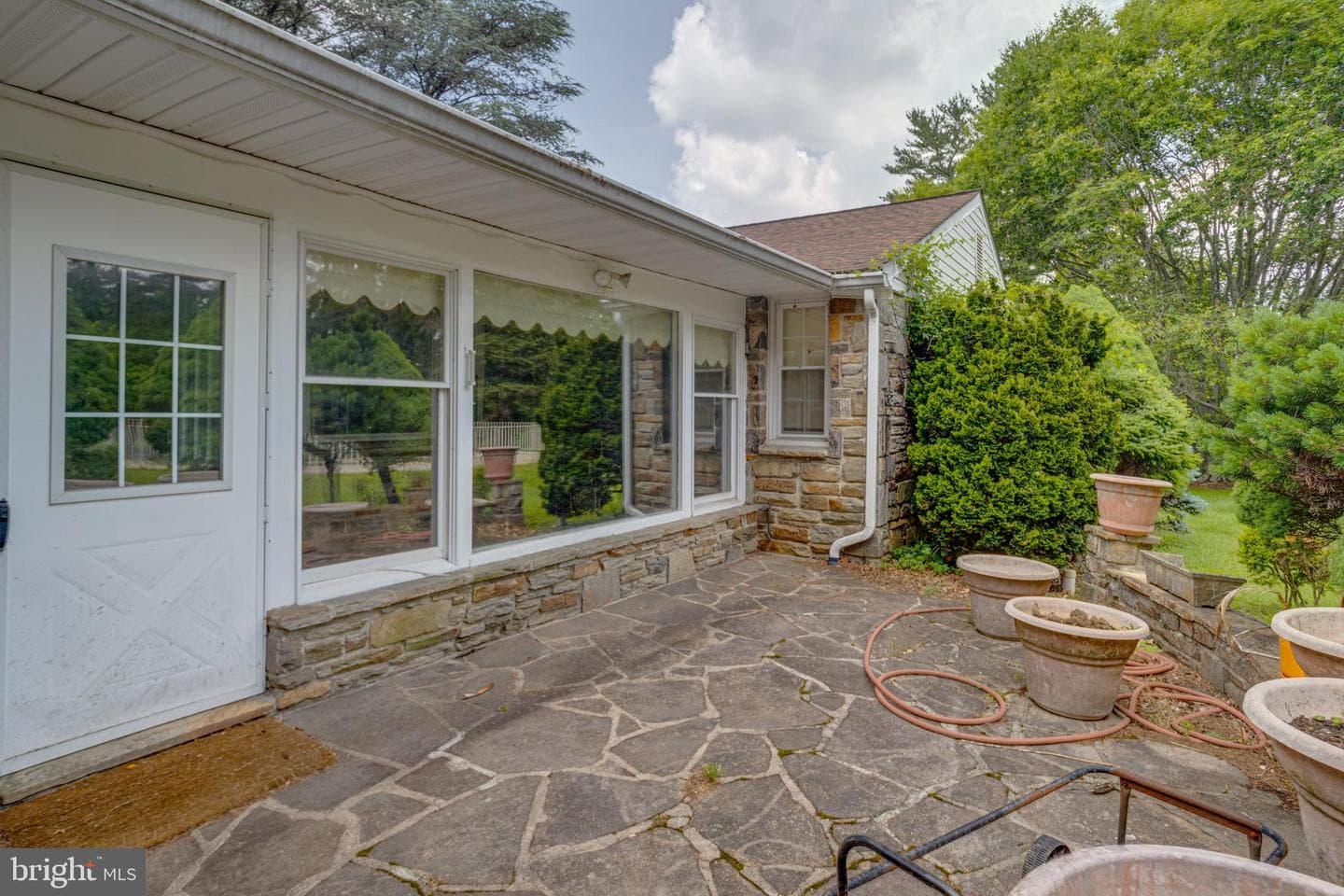 500 Stratford Ct photo 14