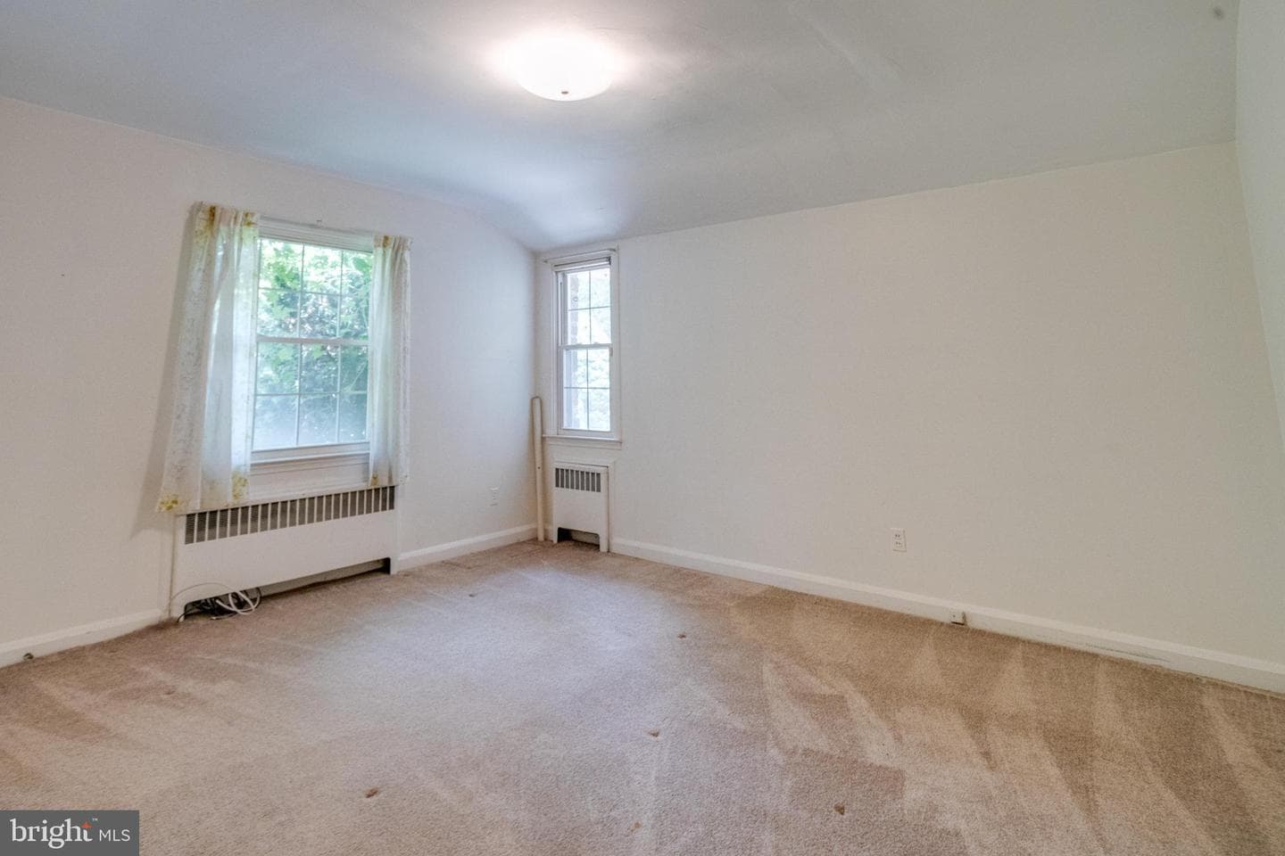 500 Stratford Ct photo 34