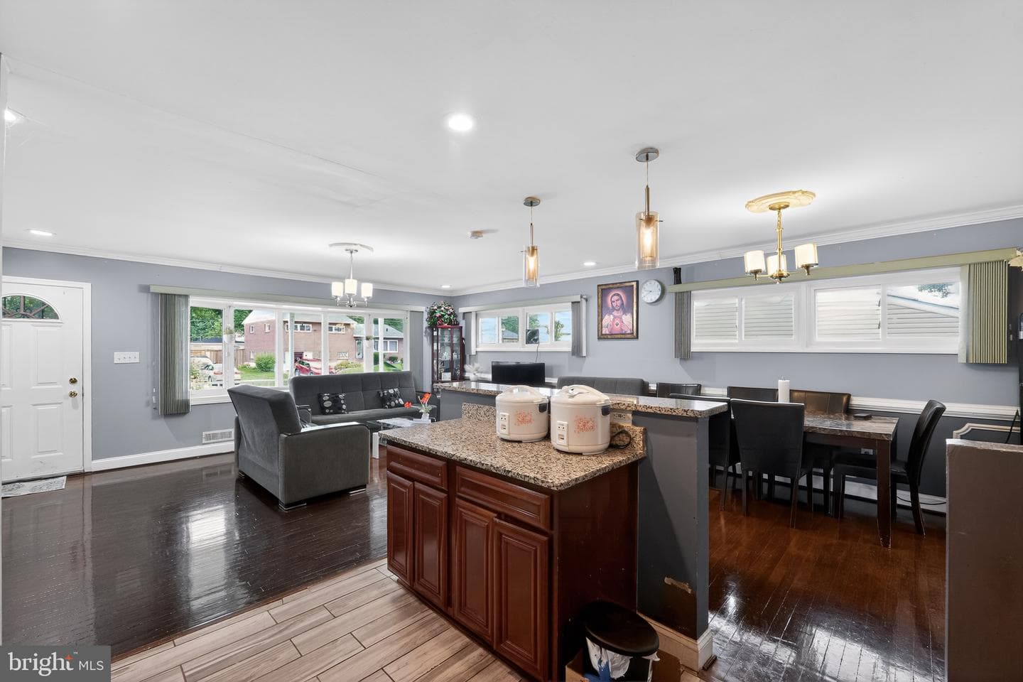 5909 Charnwood Road photo 9