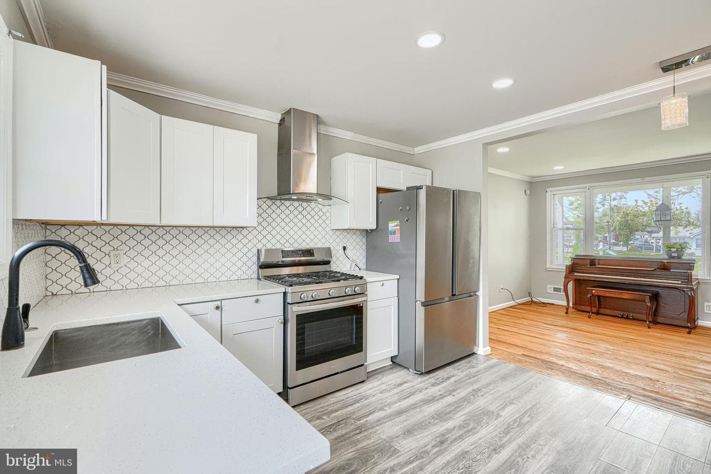 1405 Ingleside Avenue photo 10