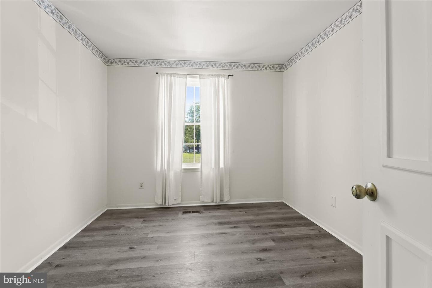 26 Valley Crossing Circle photo 28
