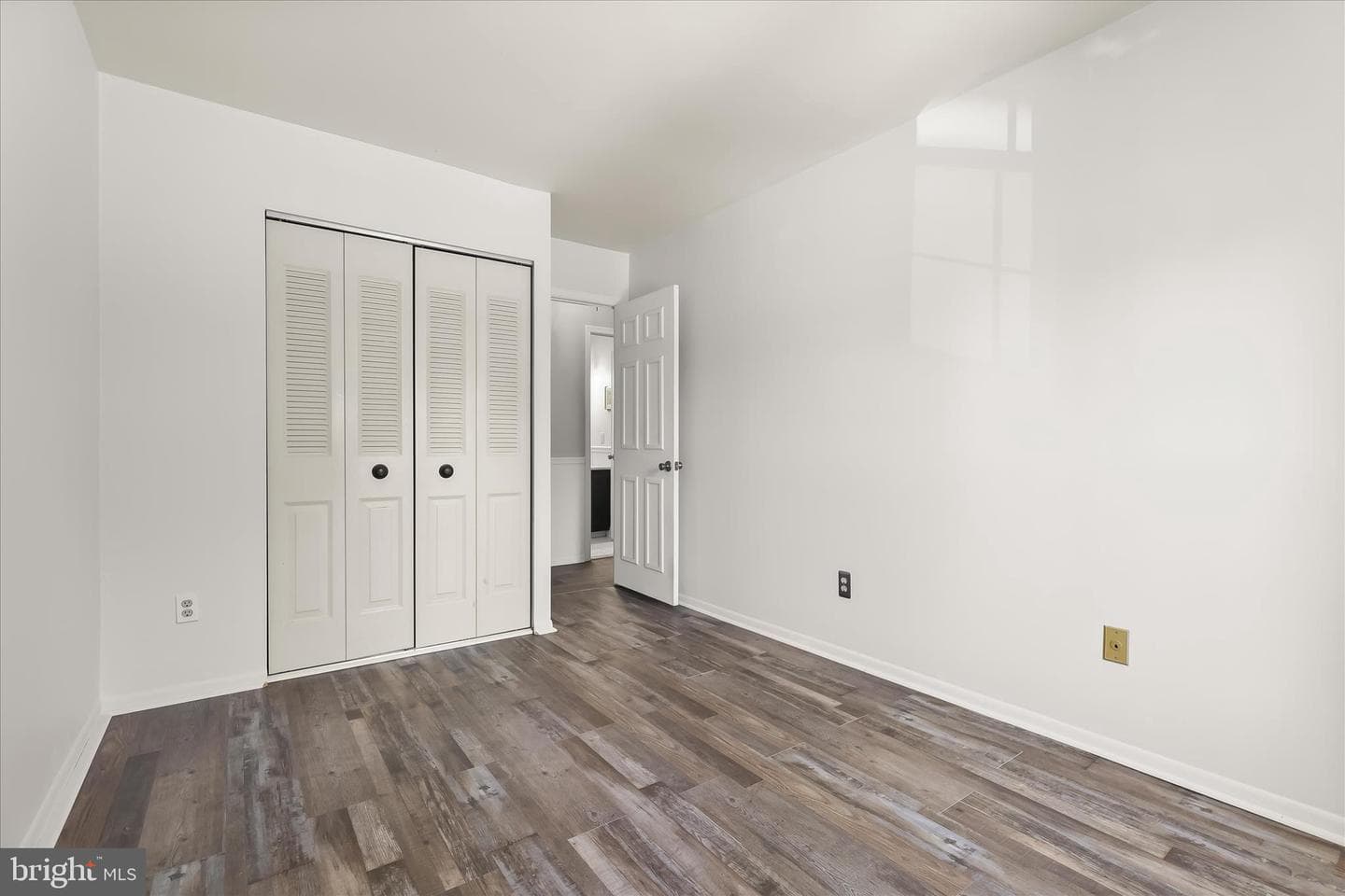 26 Valley Crossing Circle photo 32