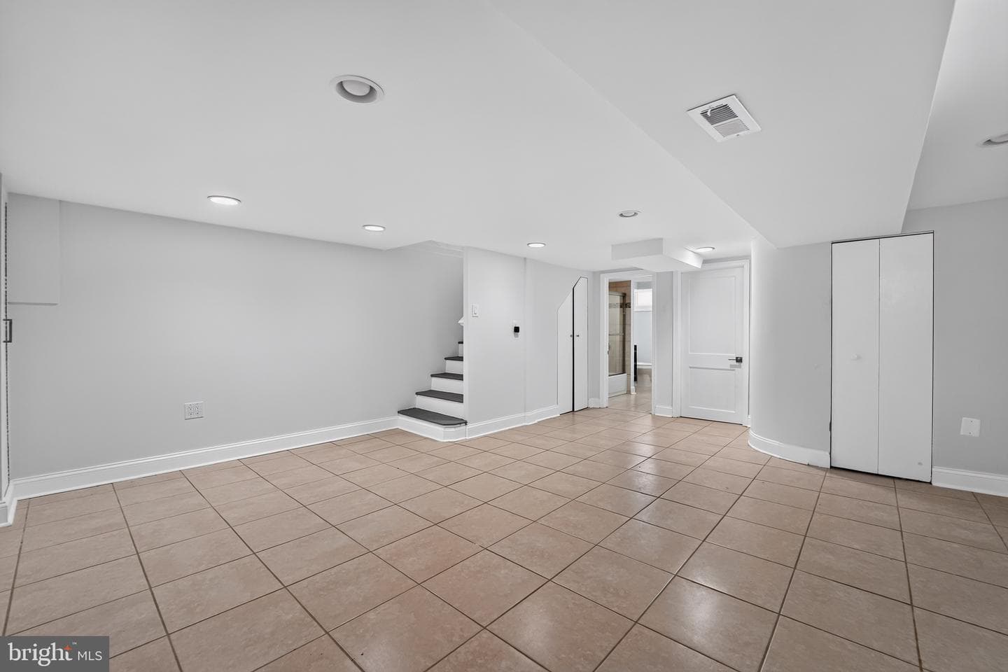 2128 Redthorn photo 23