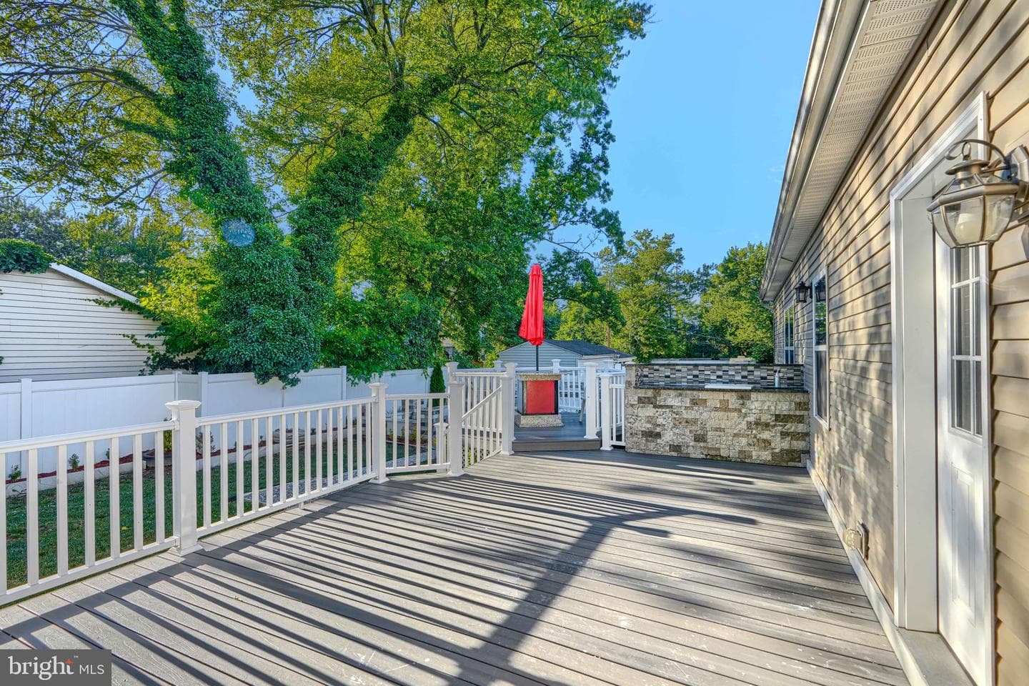 516 Lafayette Avenue photo 42