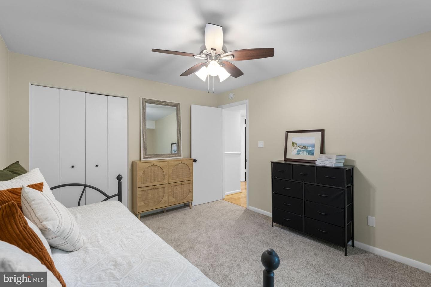 1 Elphin Court #301 photo 24