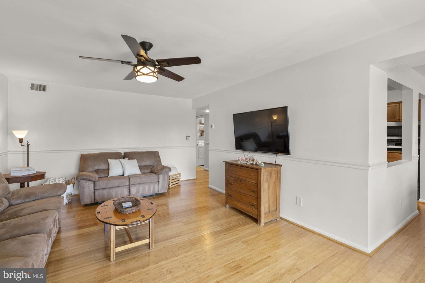 1 Elphin Court #301 photo 7
