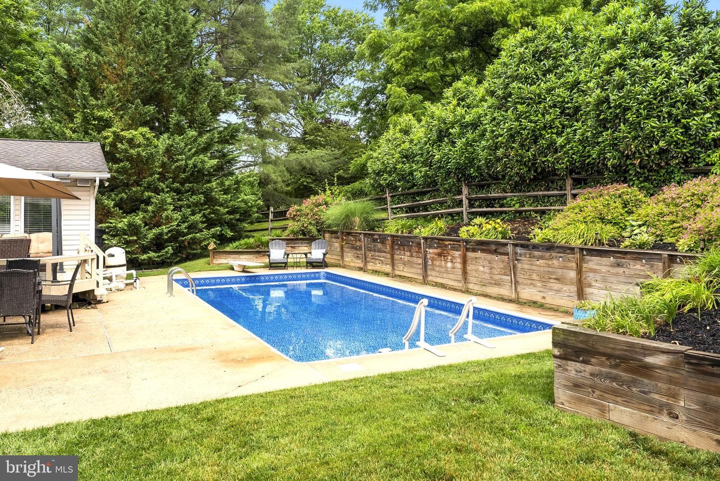 916 Farmstead Road photo 40