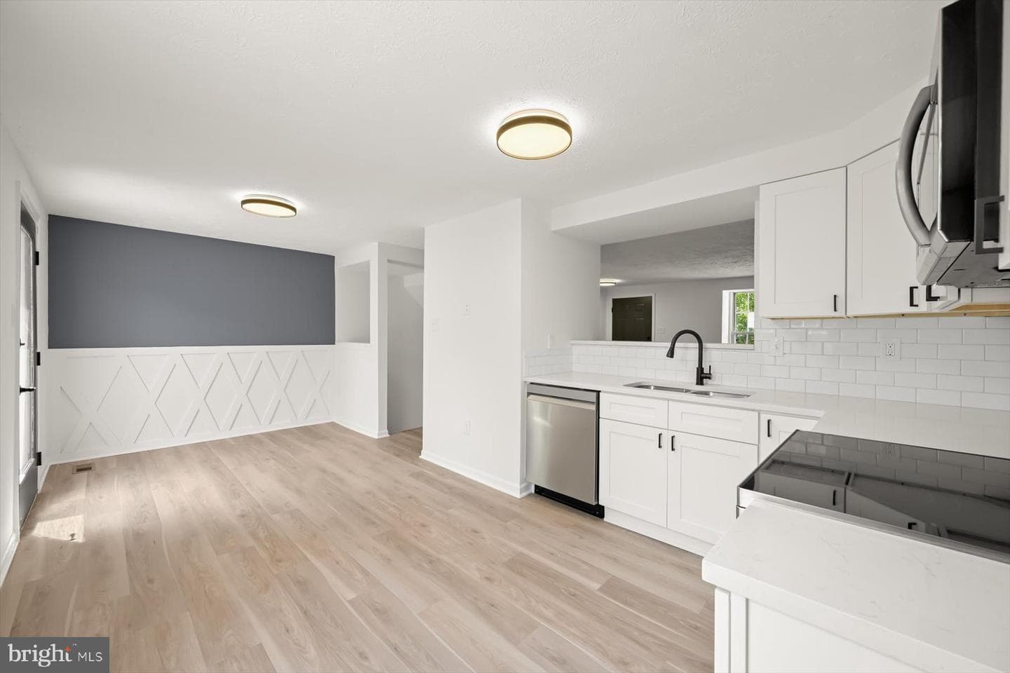 7833 Paddock Way photo 14