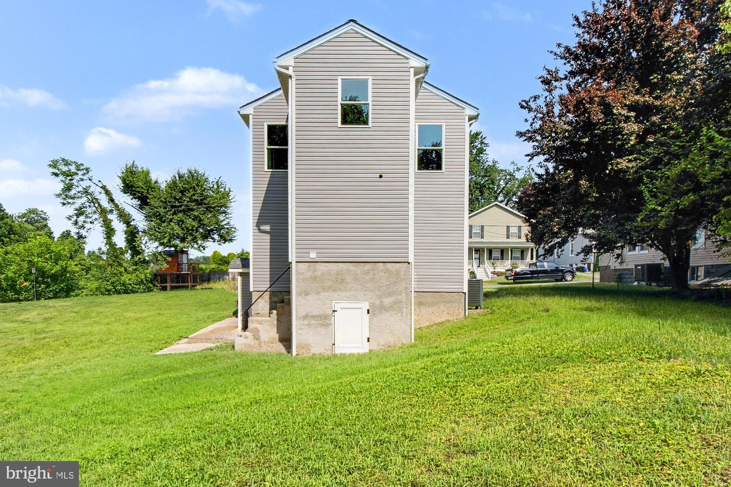 7501 Riddle Avenue photo 44