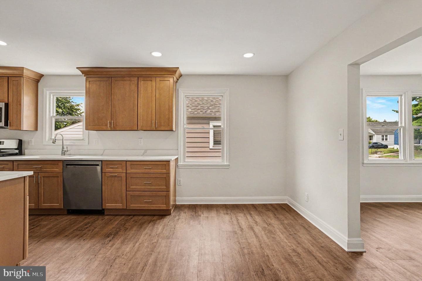 2513 Canterbury Road photo 5