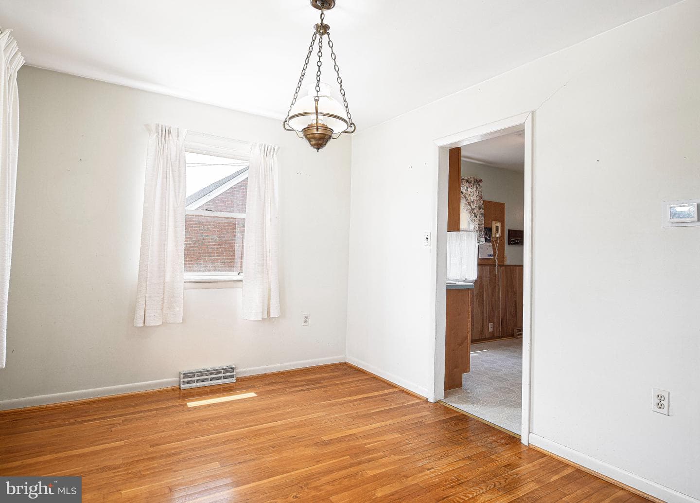 614 George Avenue photo 36