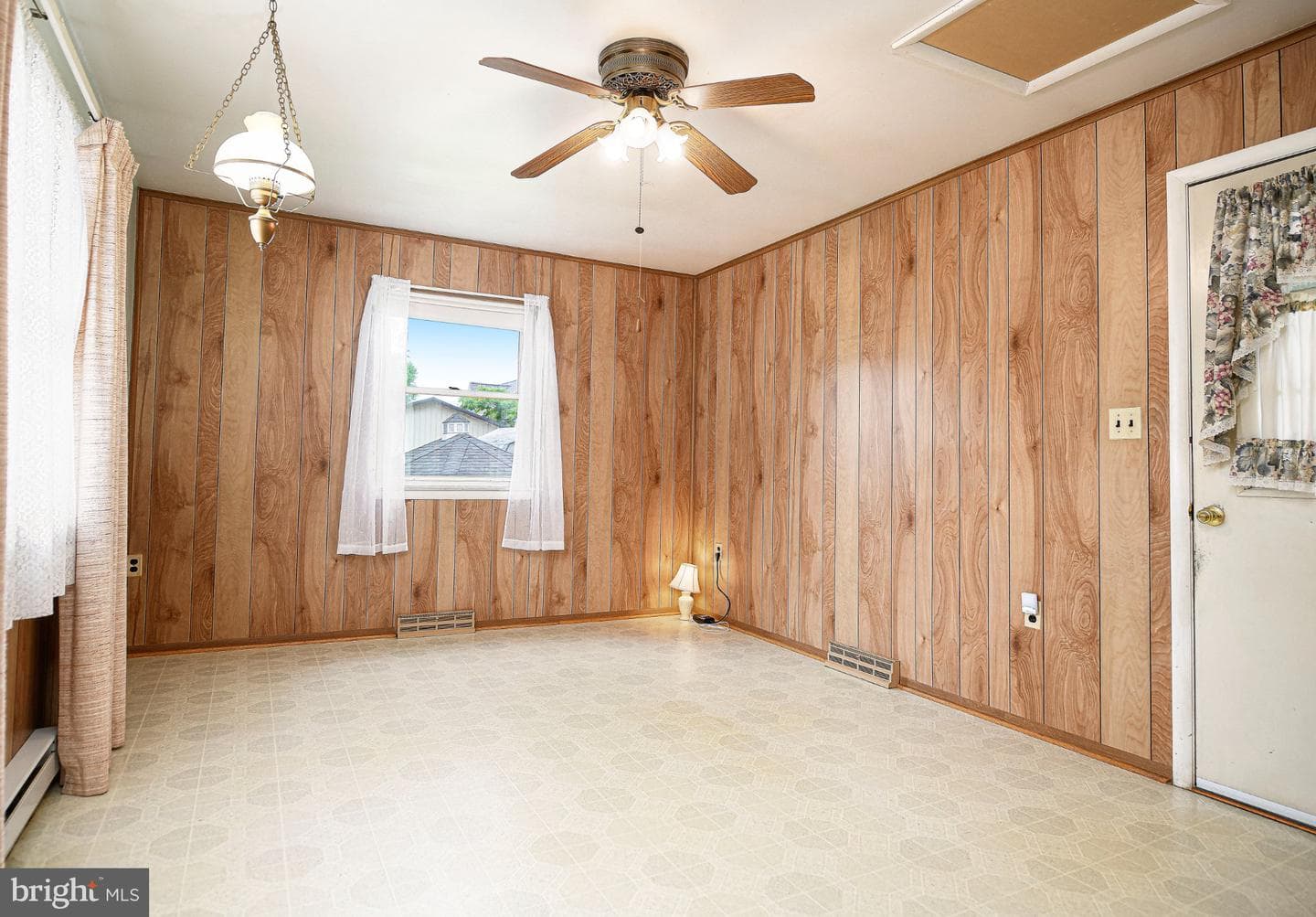 614 George Avenue photo 39