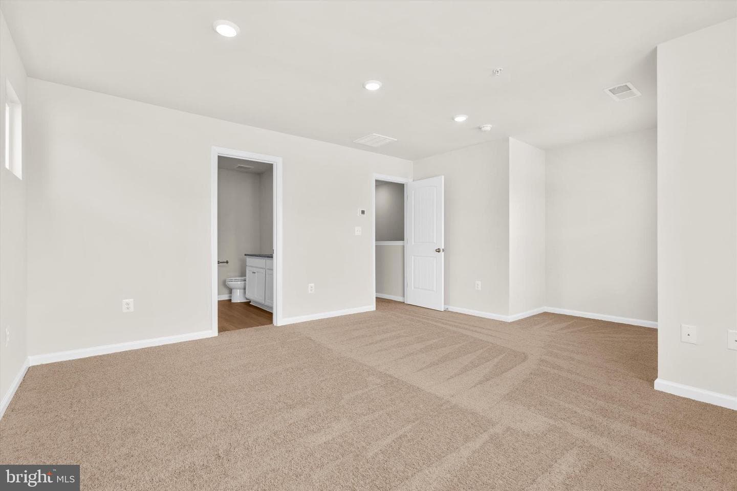 8111 Bartholomew Ct photo 17