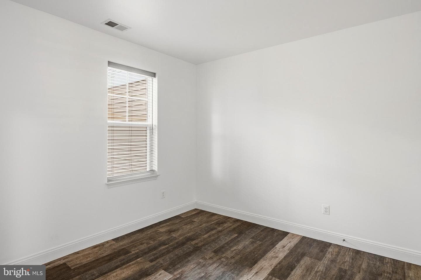 33 Greensborough Road photo 6