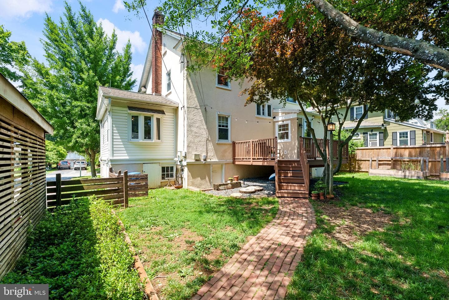110 Osborne Avenue photo 43