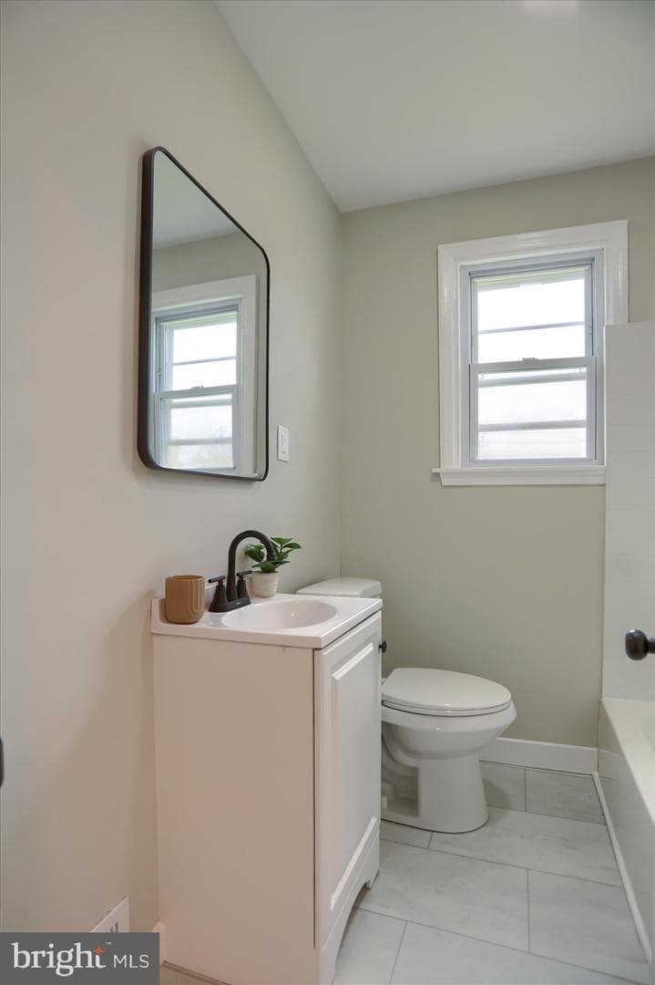 24 Lincoln Avenue photo 15