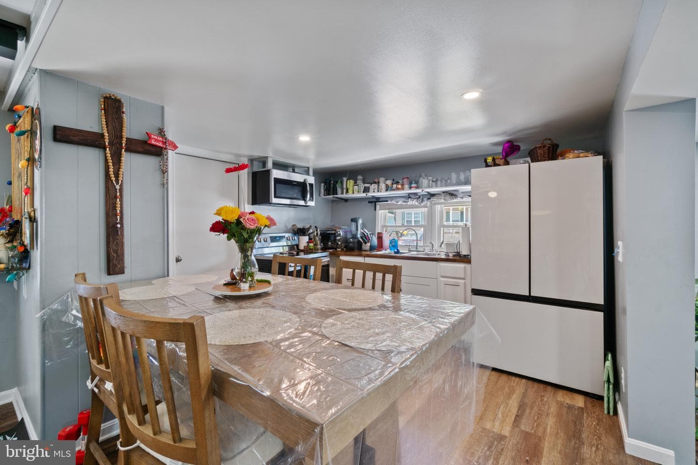 3503 Honeysuckle Lane photo 6
