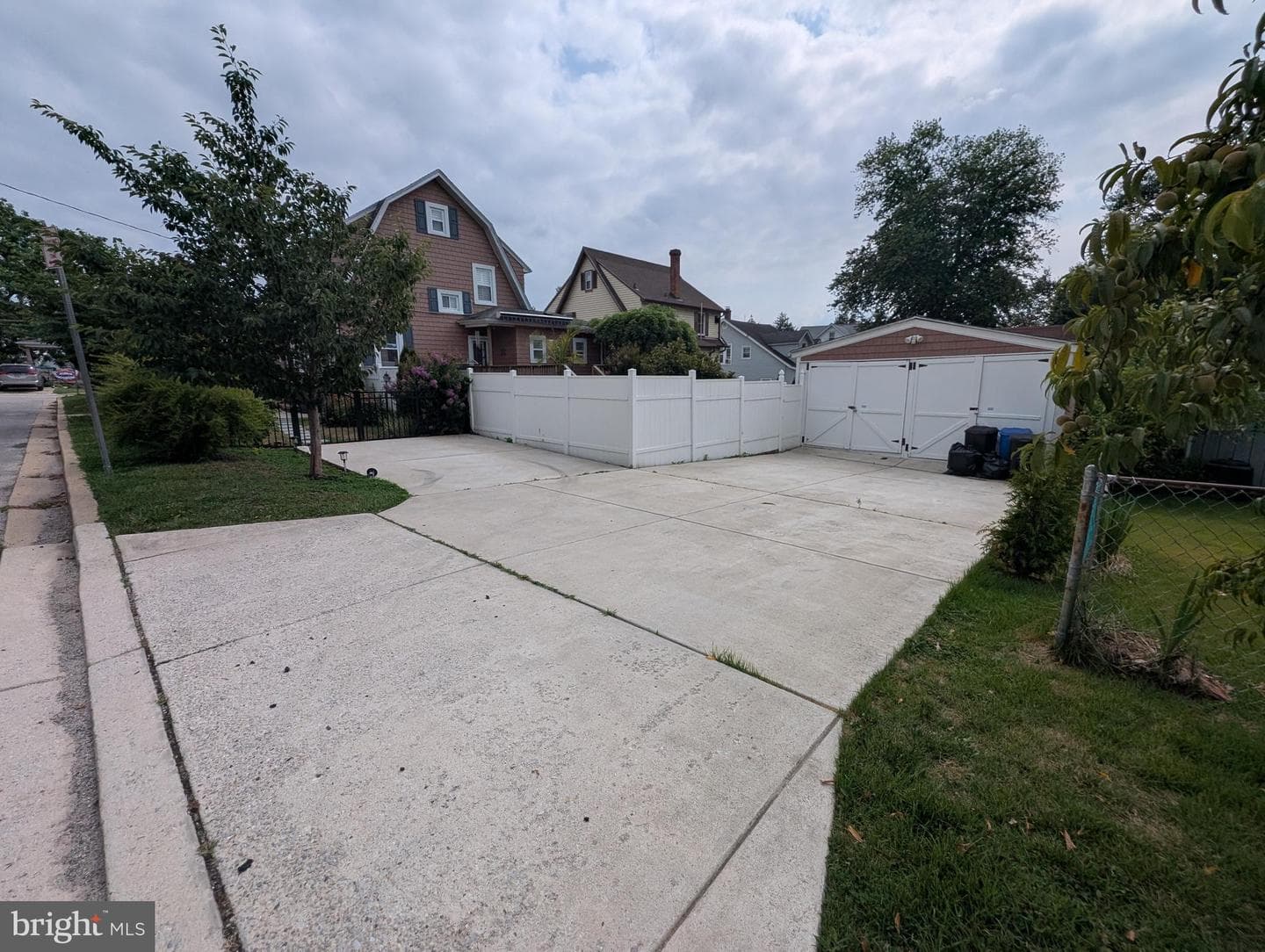 4500 Ridge Avenue photo 61