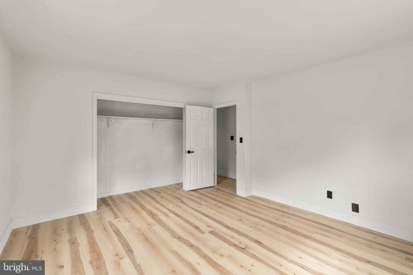 577 Brook Road photo 17