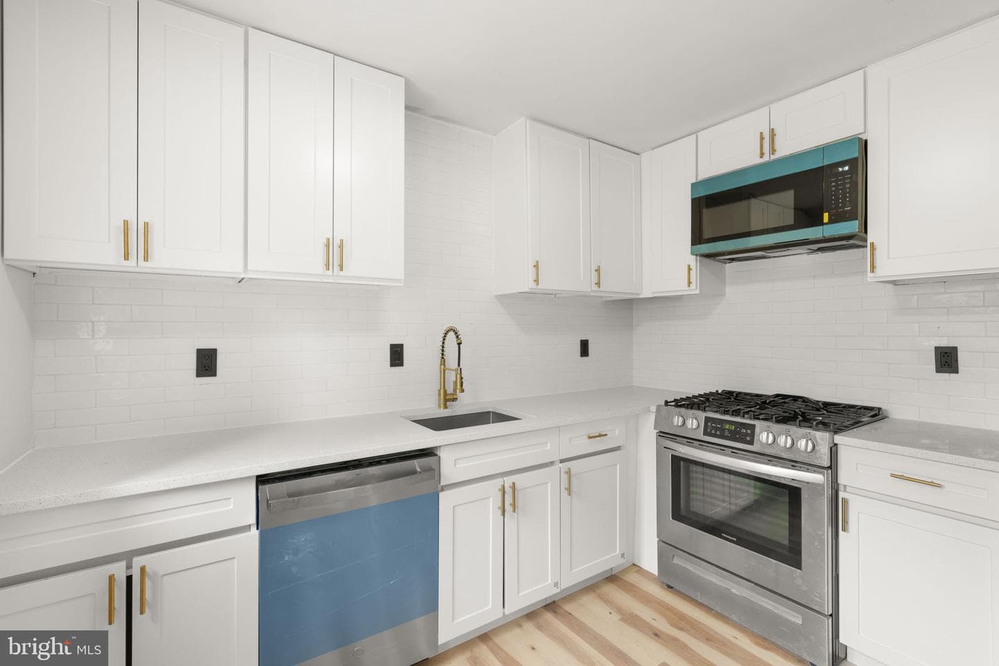577 Brook Road photo 26
