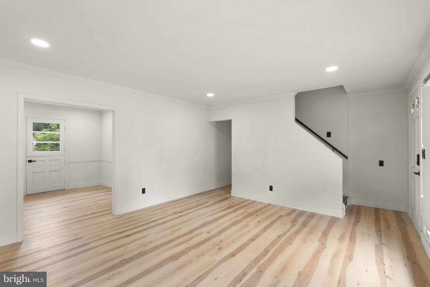 577 Brook Road photo 7