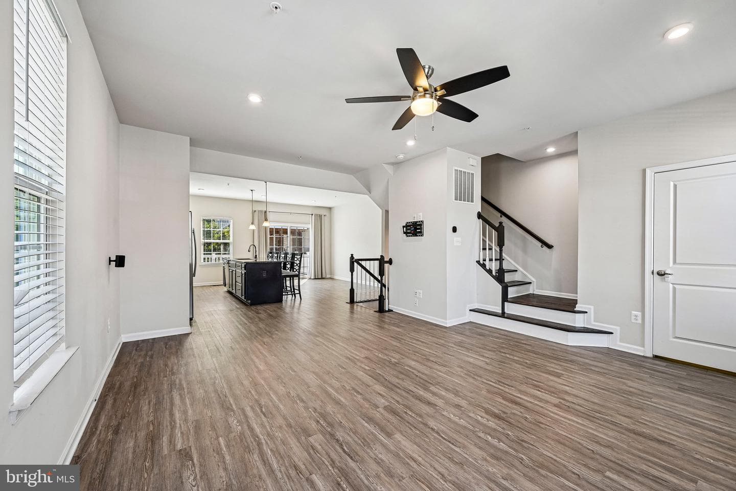 1 Gates Park Court photo 13