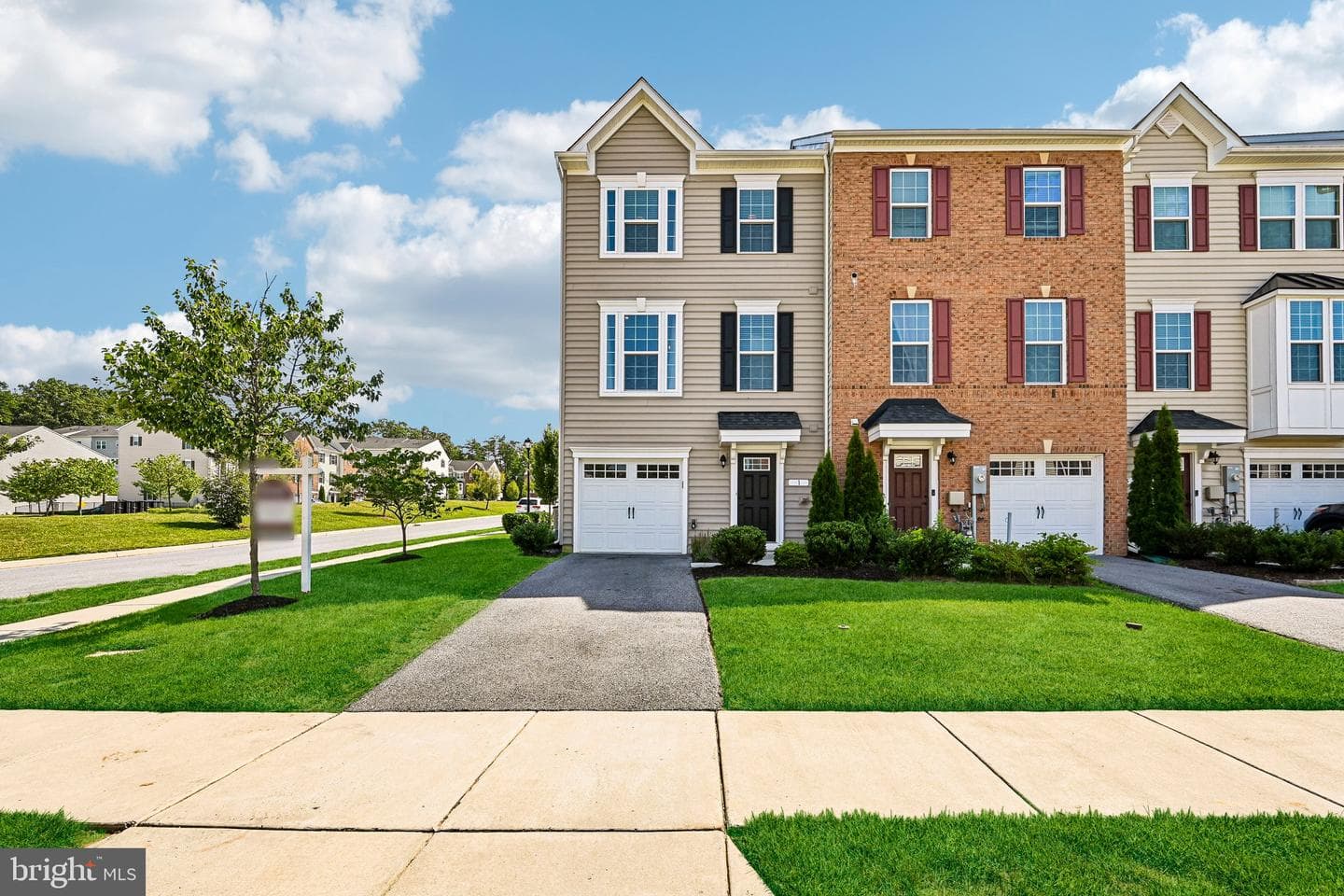 1 Gates Park Court photo 3