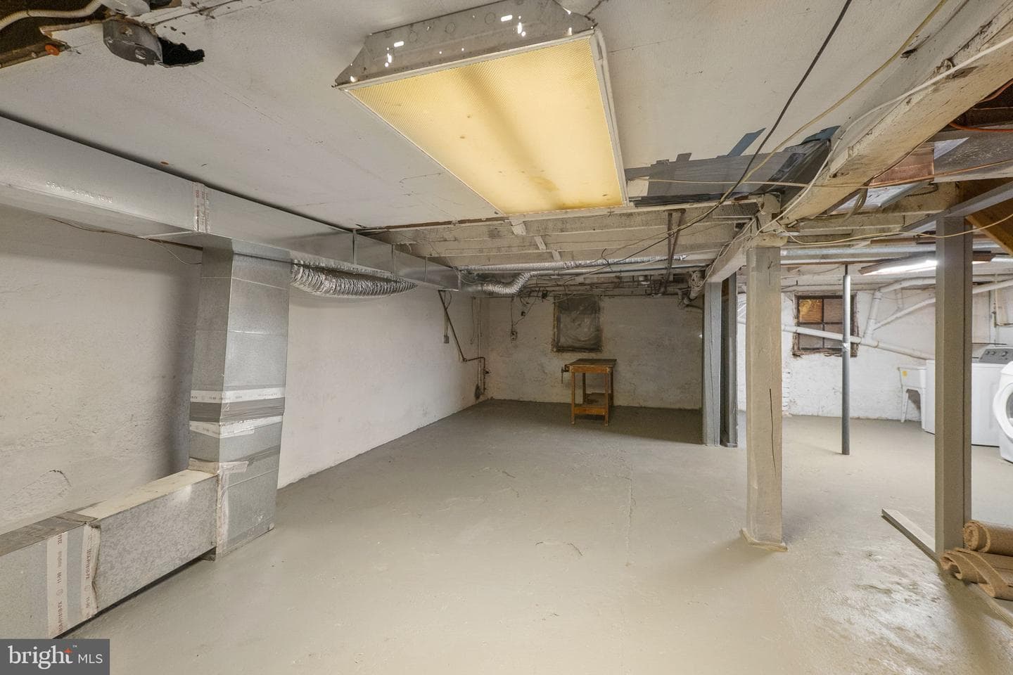 33 Bond Avenue photo 26