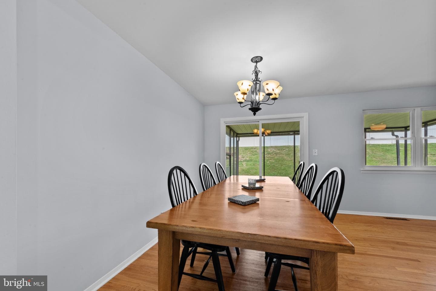 8606 Hickory Thicket Place photo 6