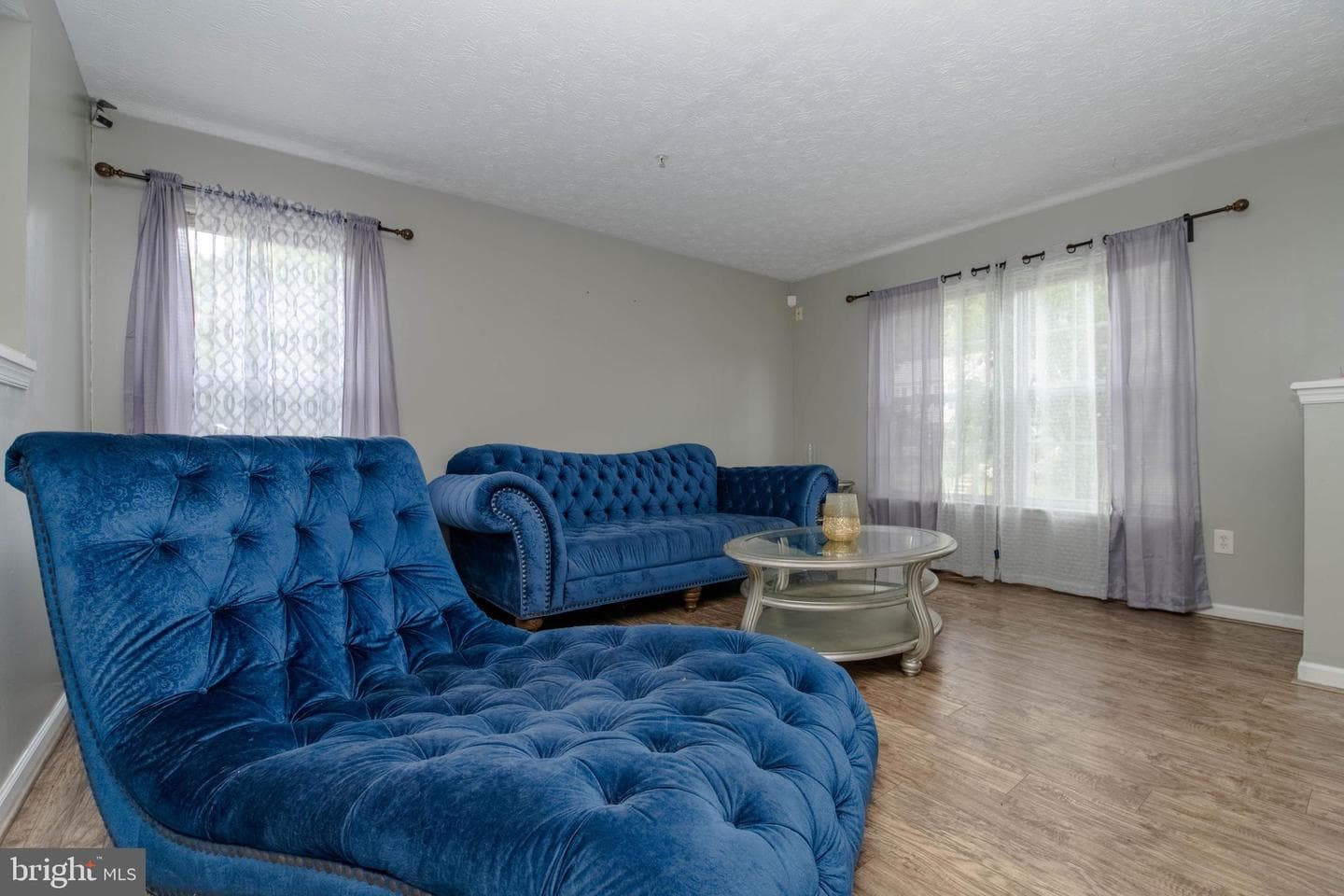 2021 Hackberry Road photo 4