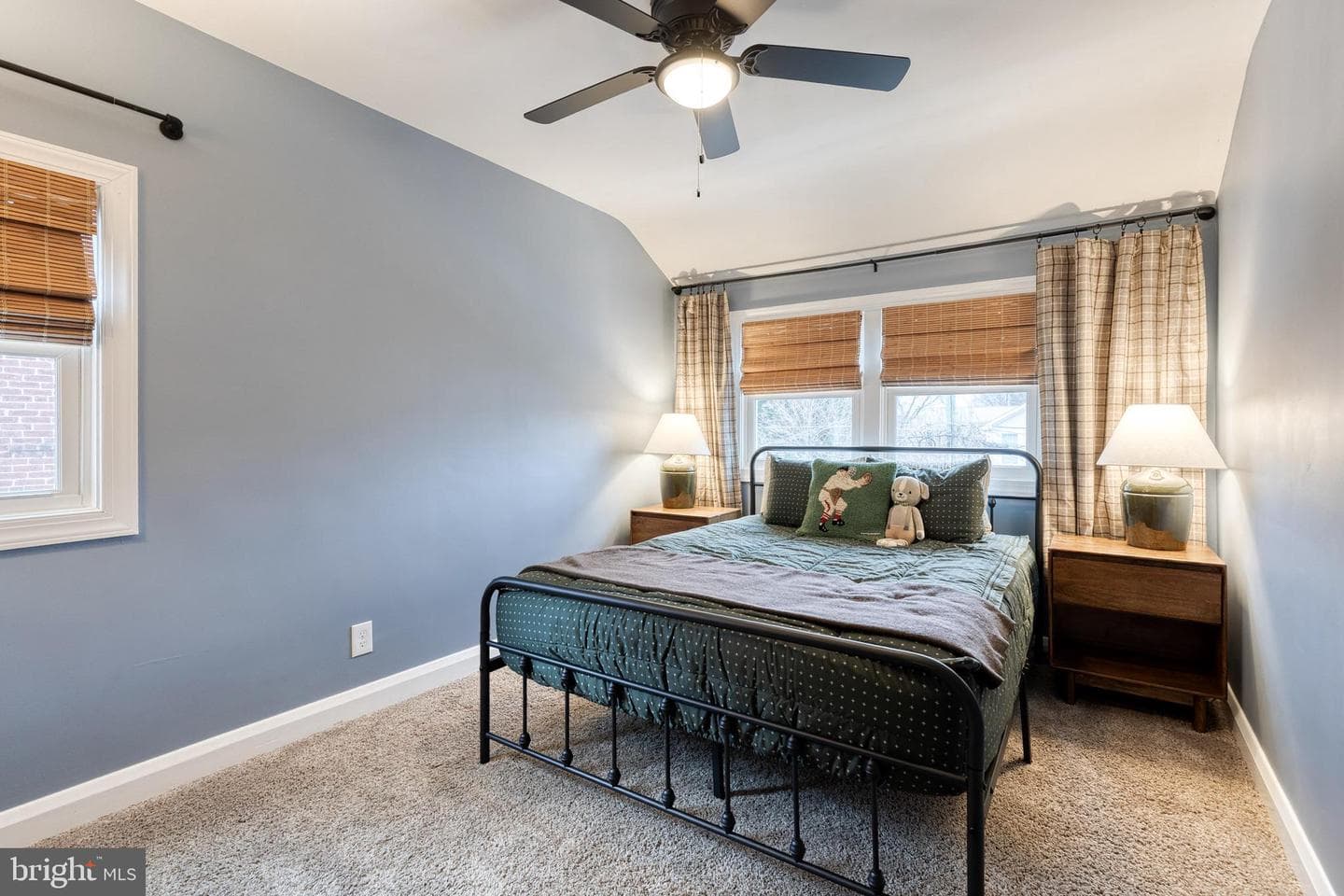 259 Ridge Avenue photo 24