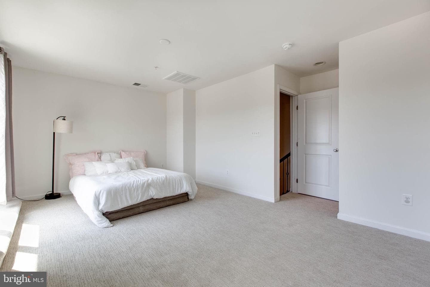 807 Foxleigh Way photo 37