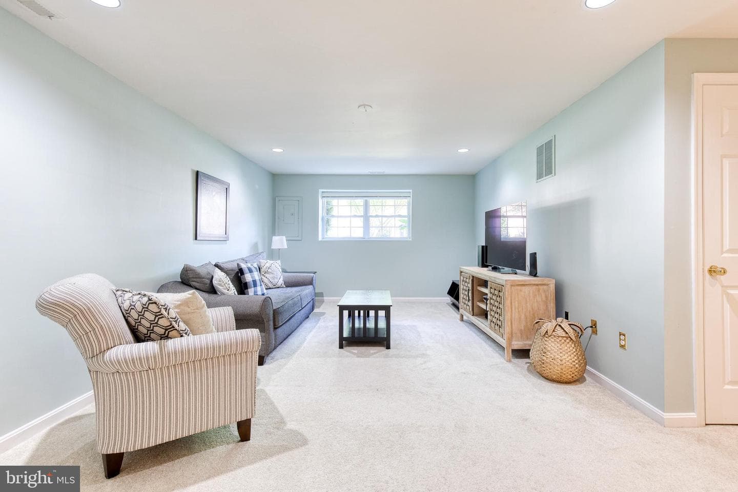 752 Leister Drive photo 31