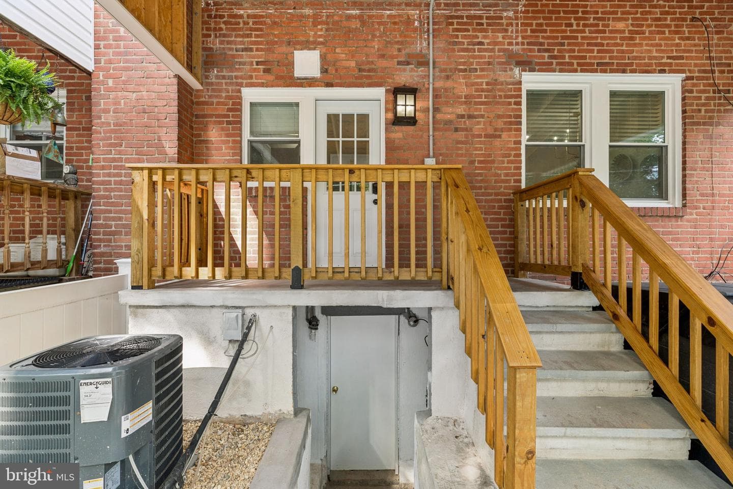 34 Briarwood Road photo 42