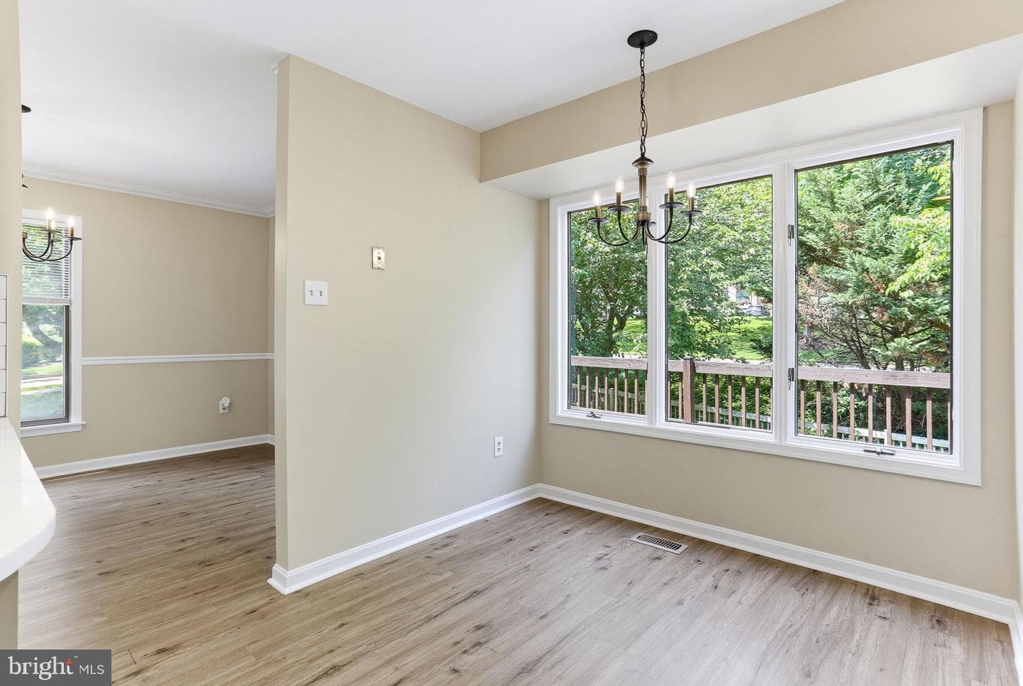 42 Rhodes Pl photo 8