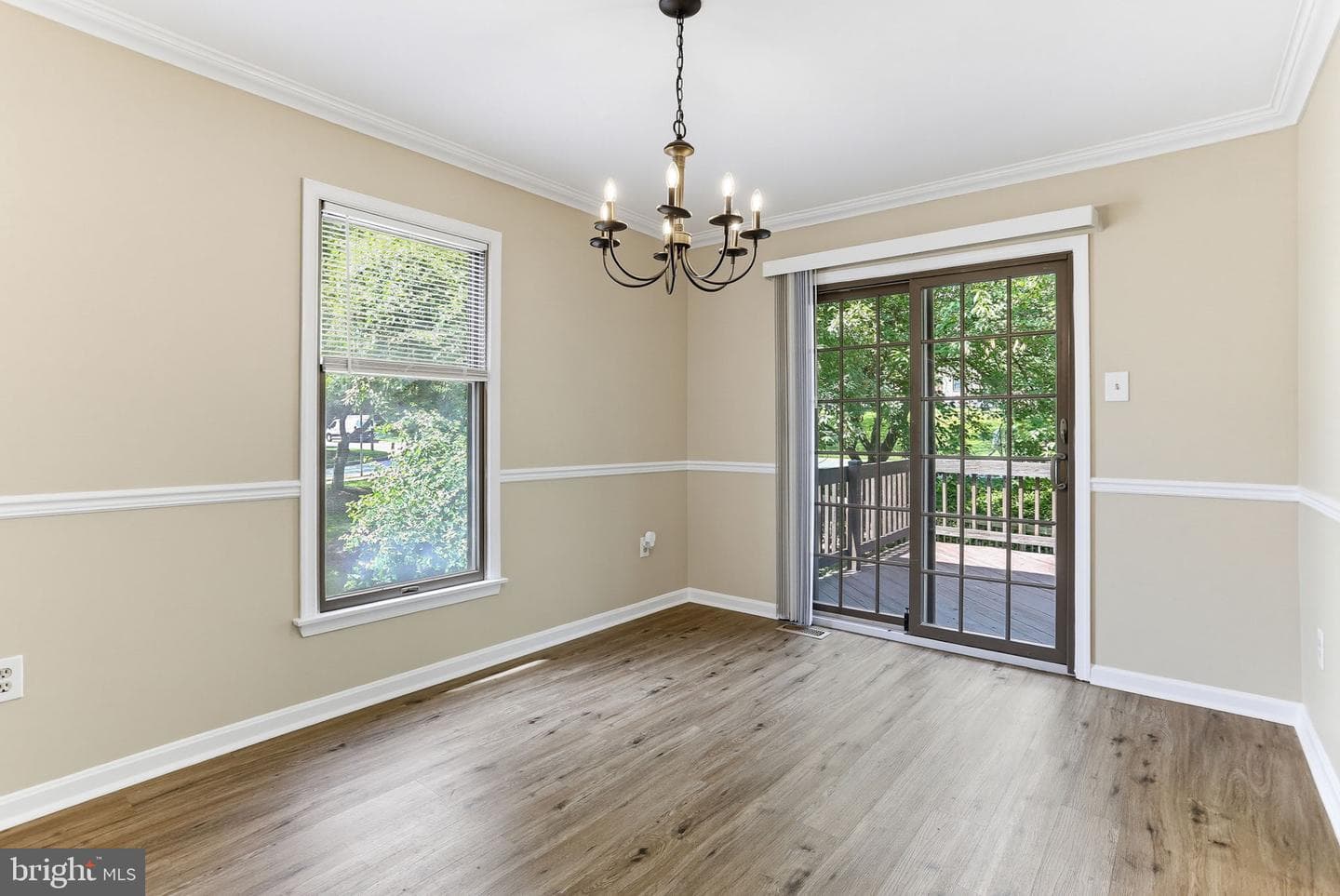 42 Rhodes Pl photo 9