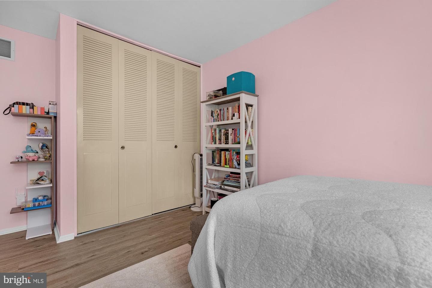 9238 Bellbeck Road photo 16