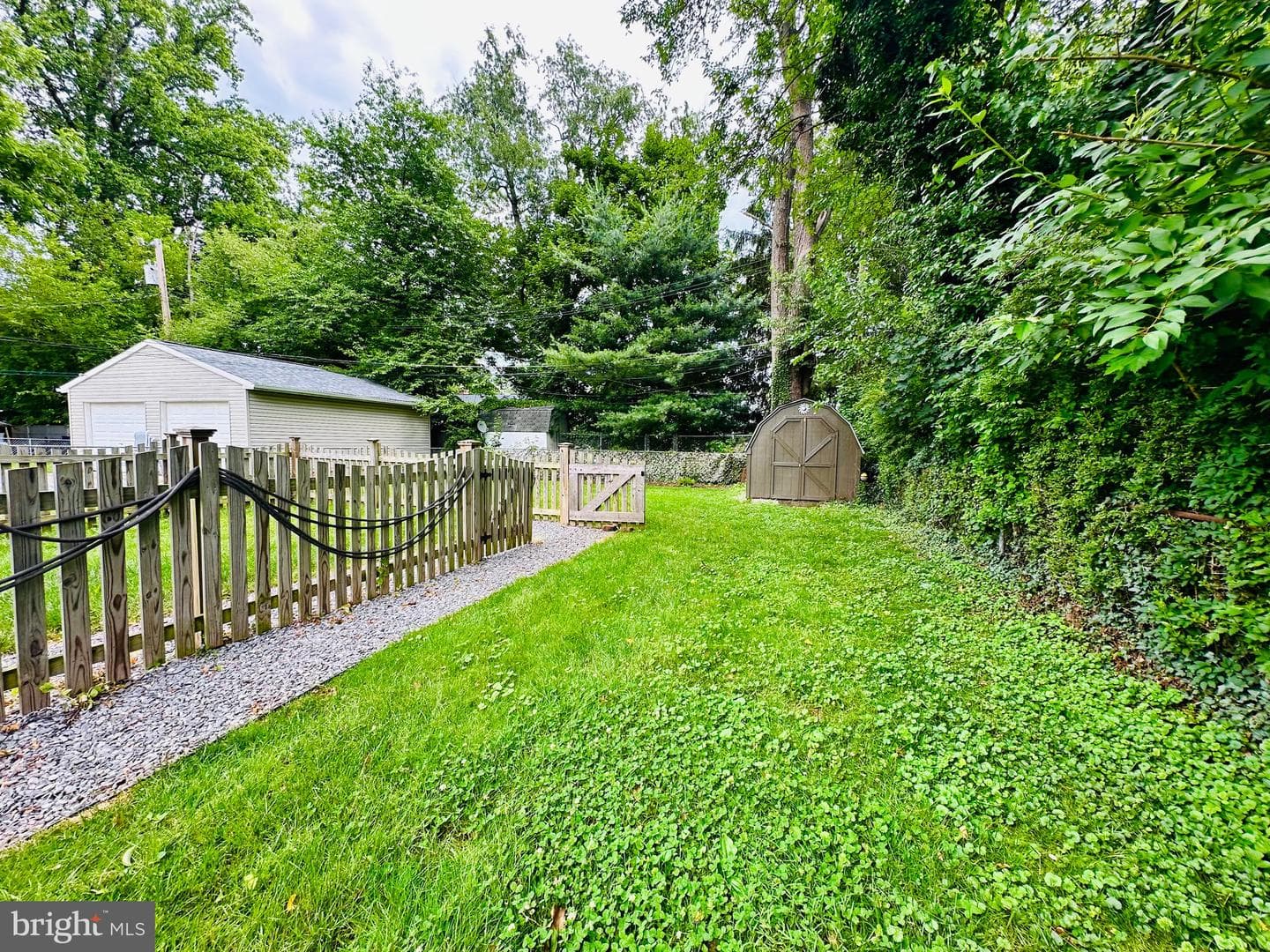 607 Glenrock Rd photo 32