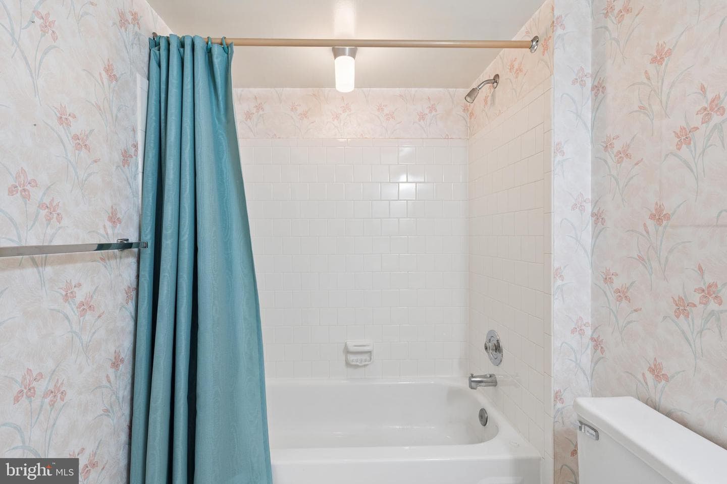 1 Lucan Court #301 photo 30