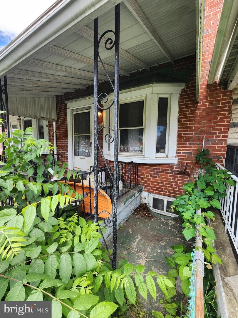 830 Middlesex Road photo 3