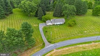 2212 Corbett Road photo 9