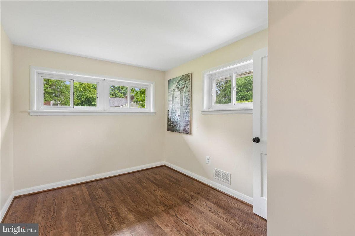 1204 Saint Andrews Way photo 10