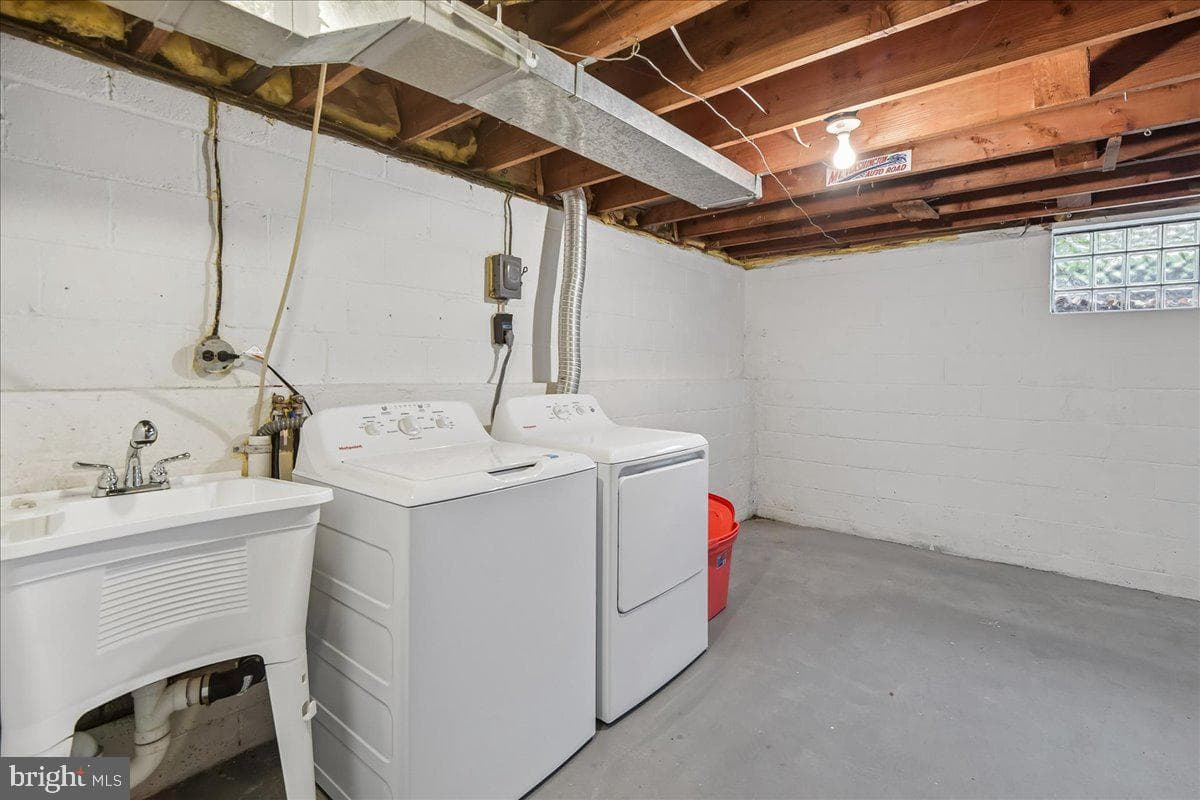 1204 Saint Andrews Way photo 19