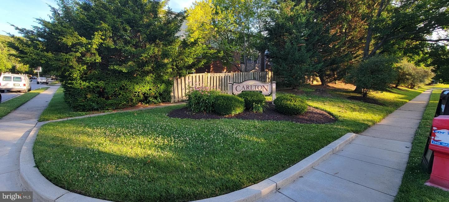 3 Summit Green Court photo 3