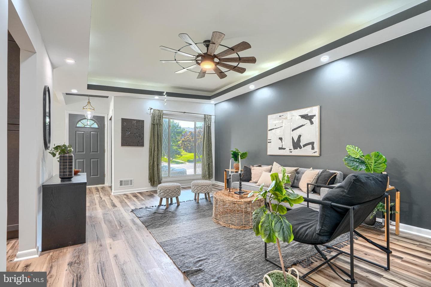 6821 Barnett Road photo 13