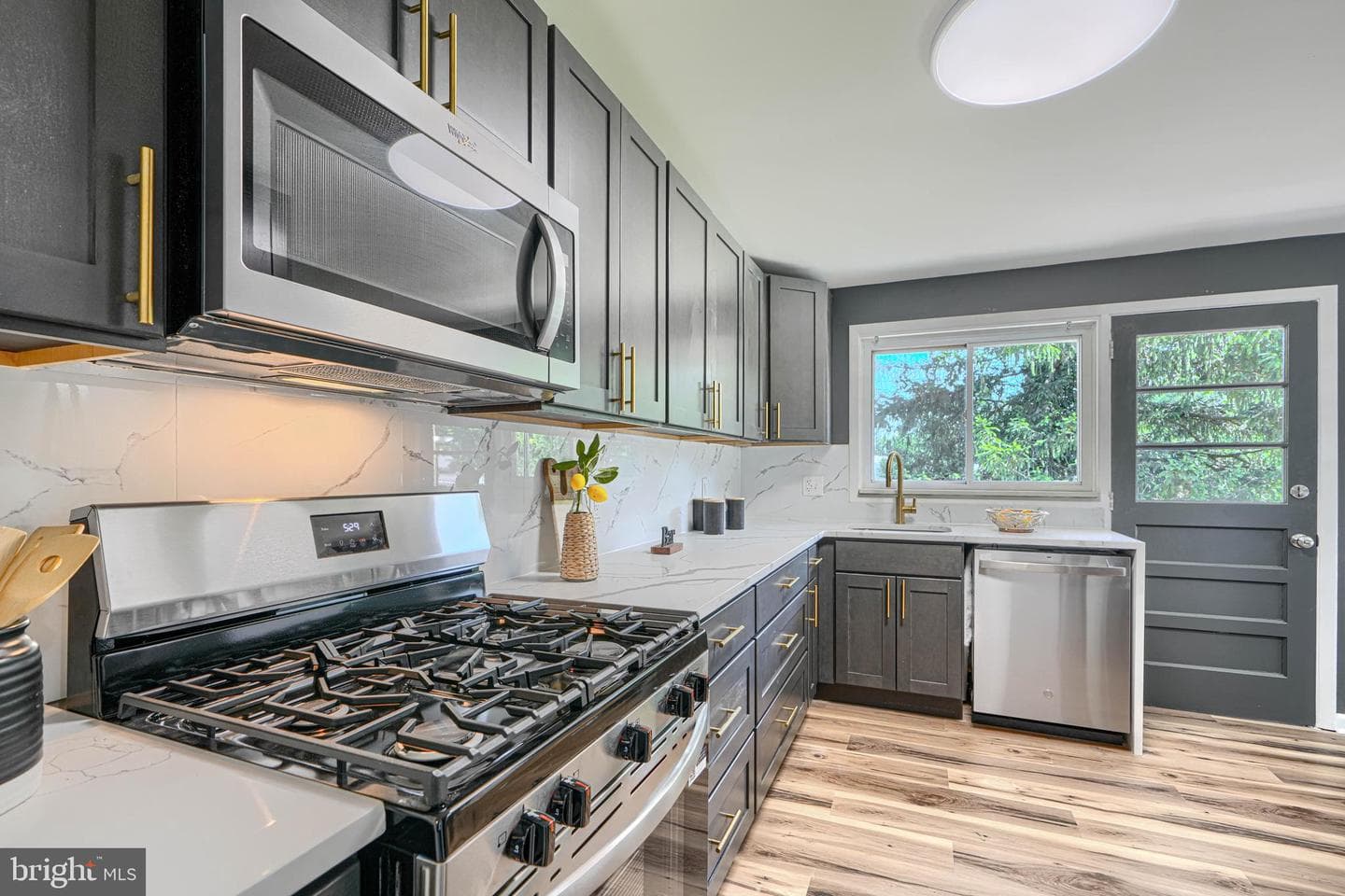 6821 Barnett Road photo 7