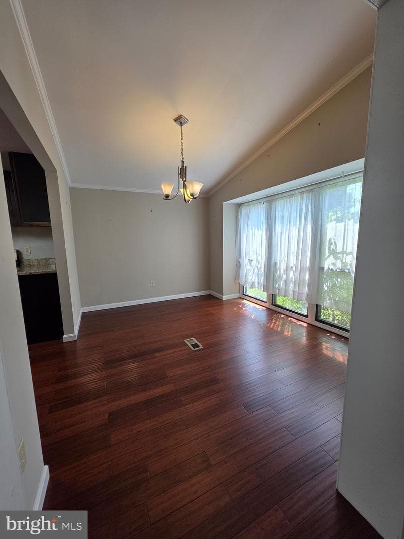 24 Tearose Dr photo 6