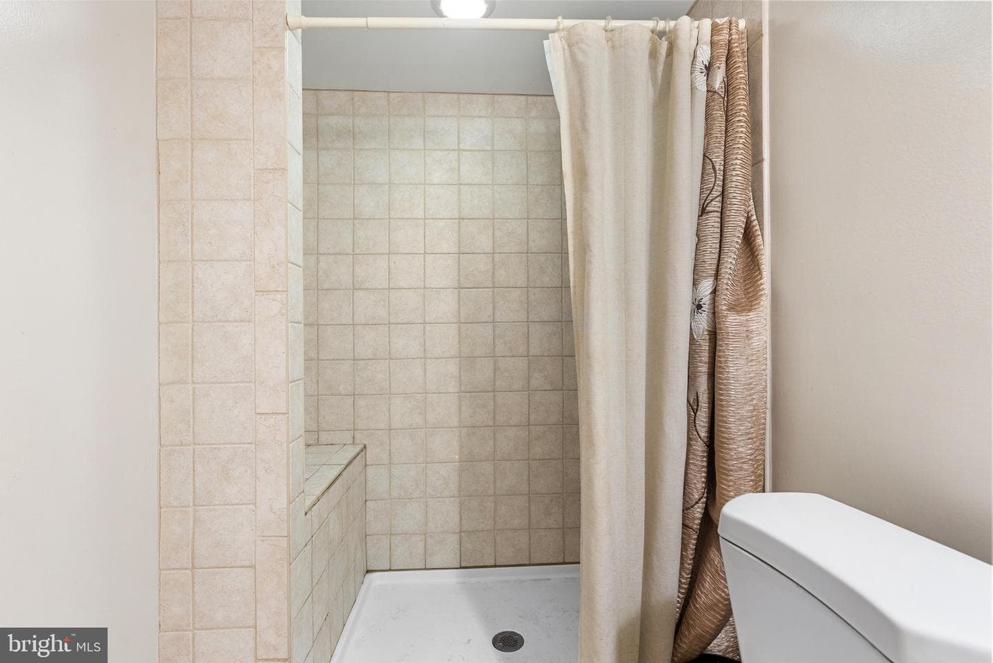 504 Spring Avenue photo 28