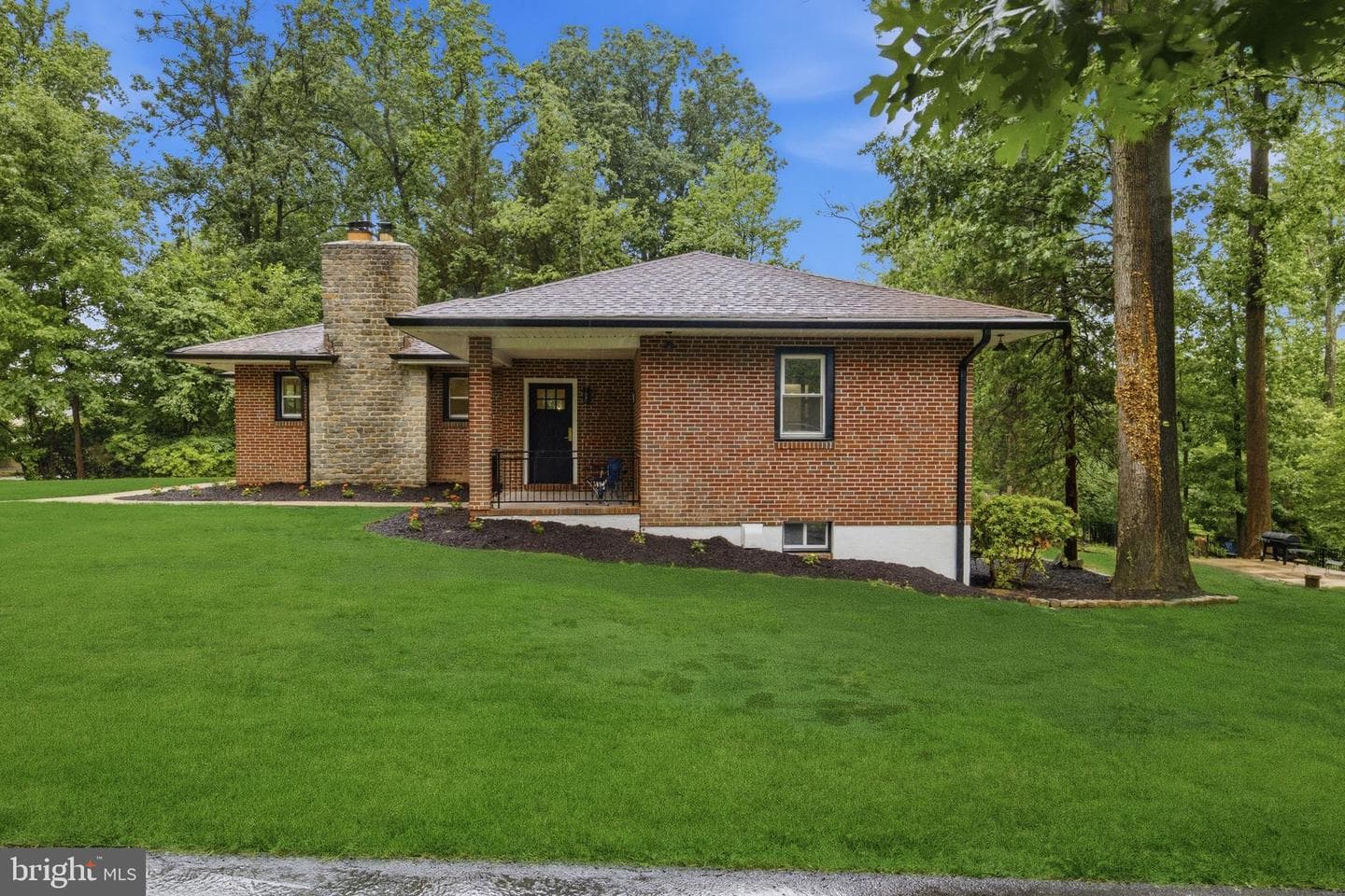 700 Hilton Avenue photo 30
