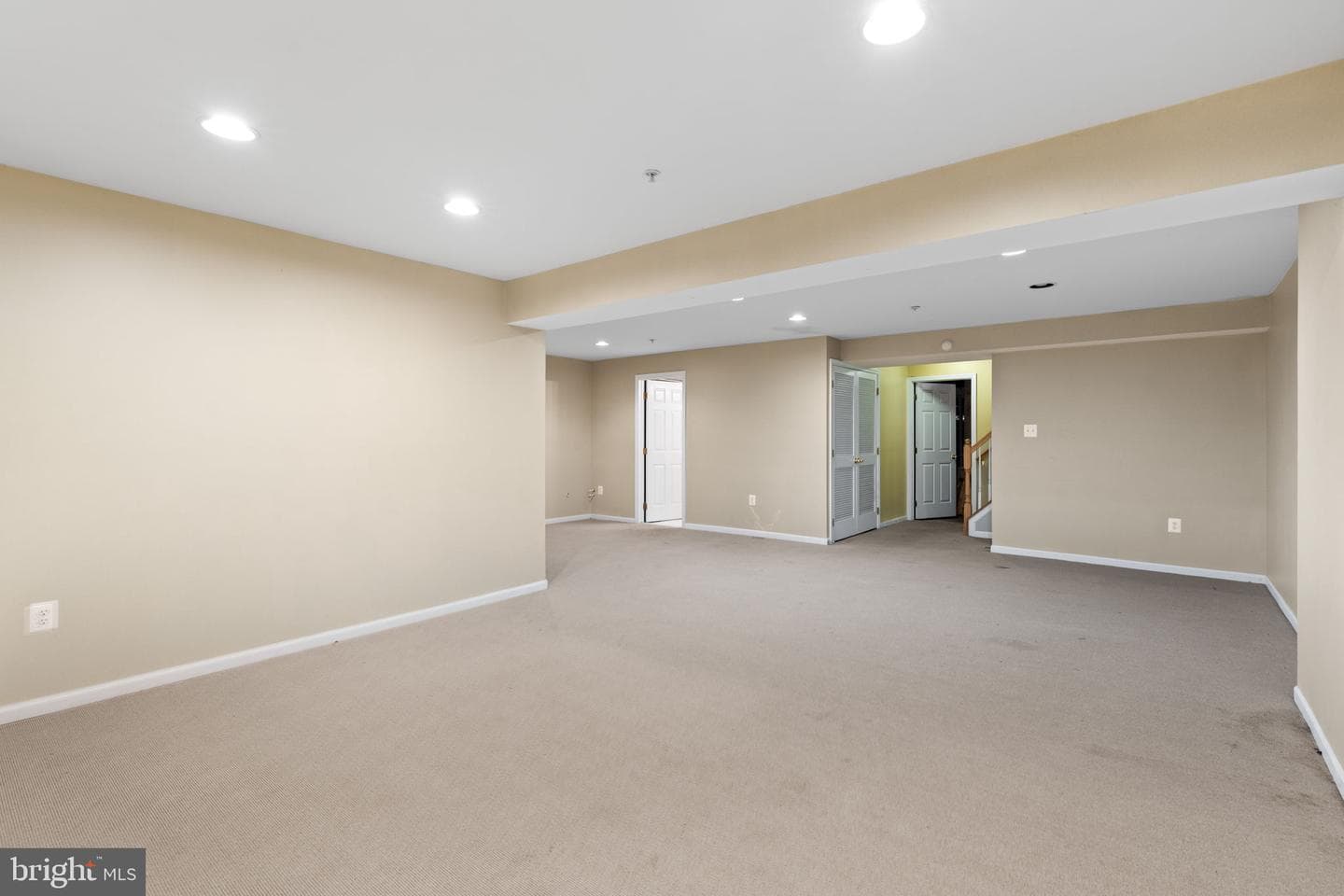 33 Peregrine Court #33 photo 35